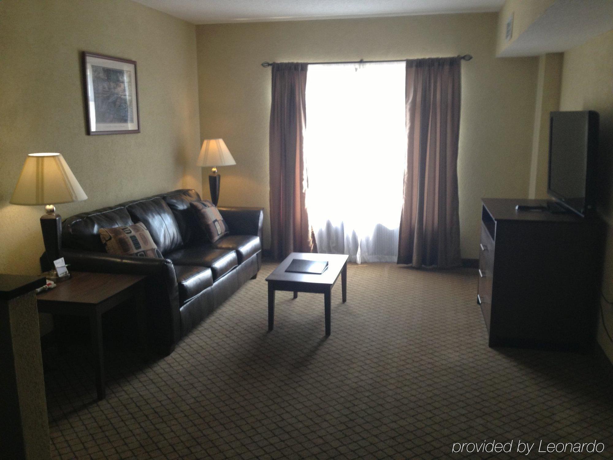 Delta Hotels By Marriott Huntington Downtown Bagian luar foto