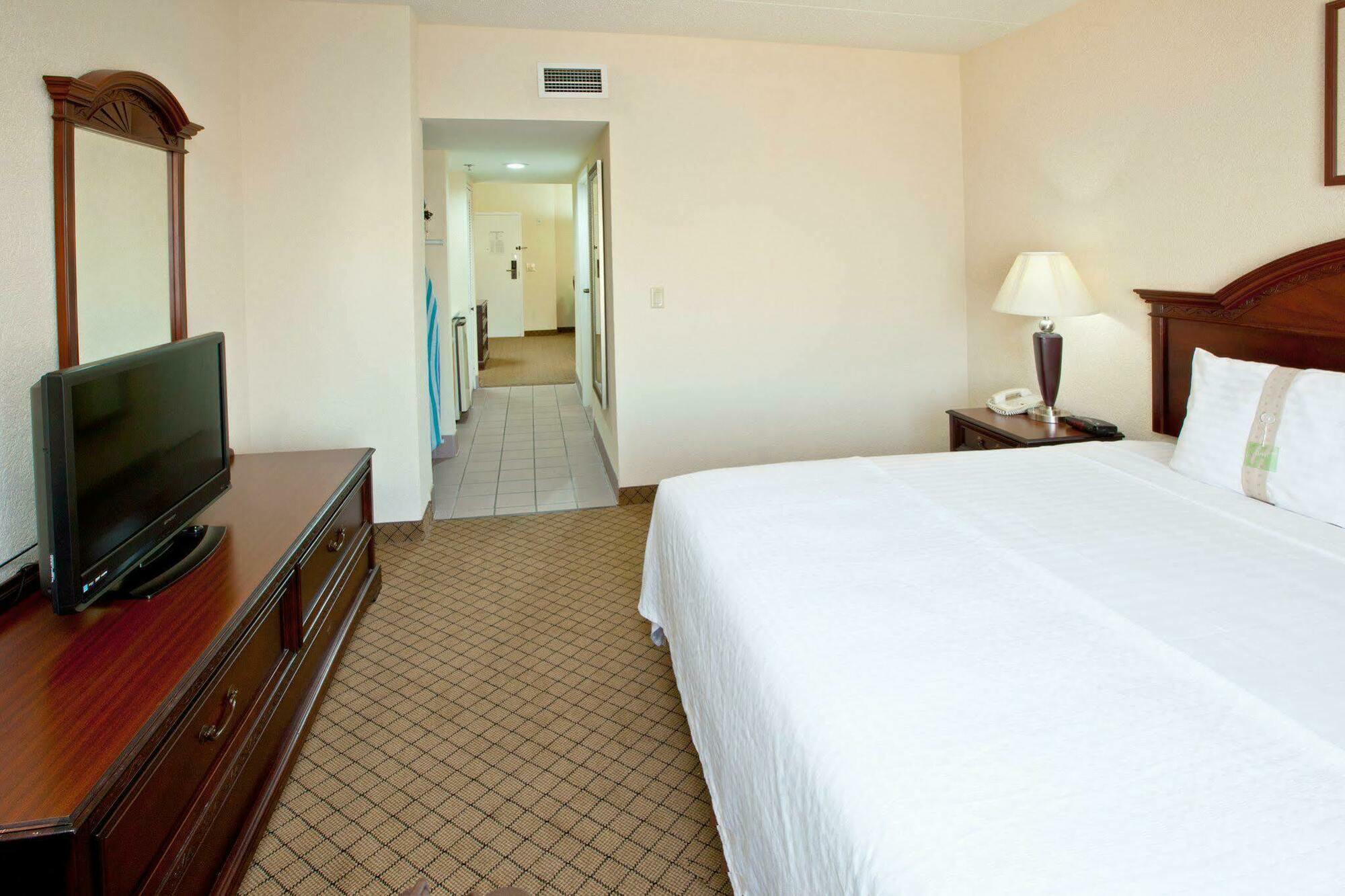 Delta Hotels By Marriott Huntington Downtown Bagian luar foto